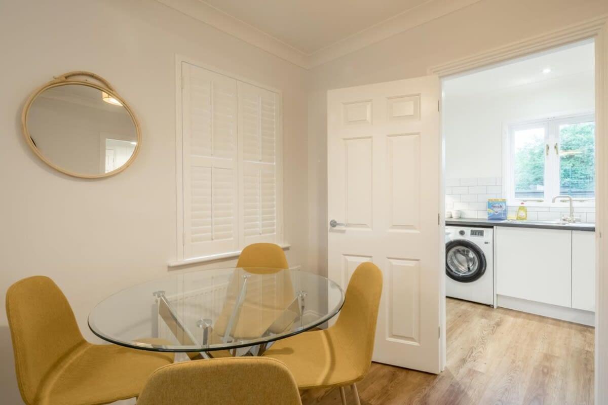 Lovely 1 Bed Apartment With Free Parking & Garden Кембридж Экстерьер фото